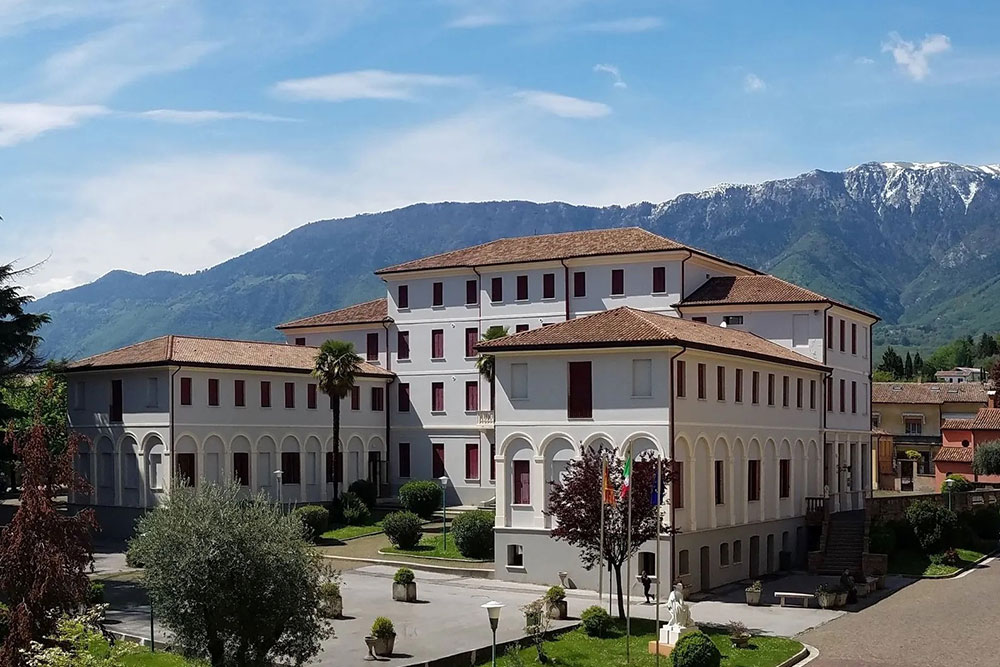 A beautiful house next to the mountains in Cimba, Italy